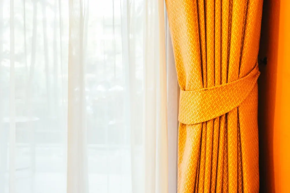 curtain-cleaning